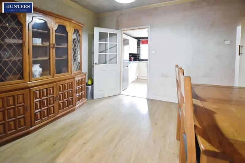 3 bed house for sale