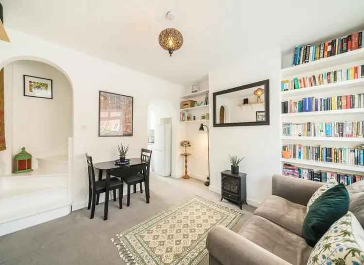 Charming Freehold Home in Totterdown Conservation Area