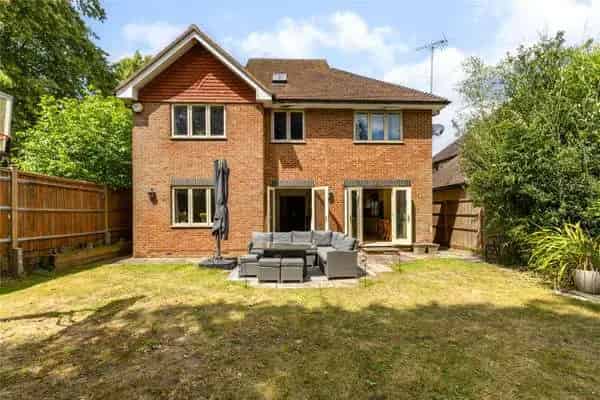 Five Bedroom Family Home Near Farnham Town Centre and Station