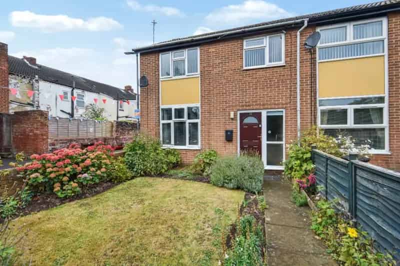 House For Sale , 16, Soho Grove, Wakefield, England