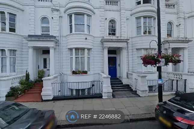 Flat to Rent Gloucester Terrace London W2