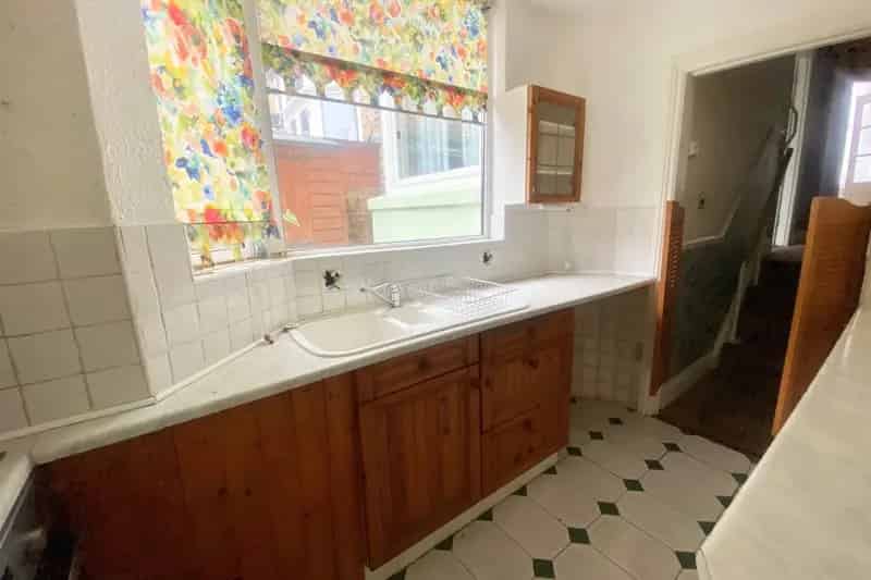 Two Bedroom Apartment Hove Near 7 Dials and Train Station