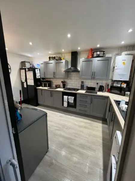 End Terrace House with Double Driveway and Secure Garden