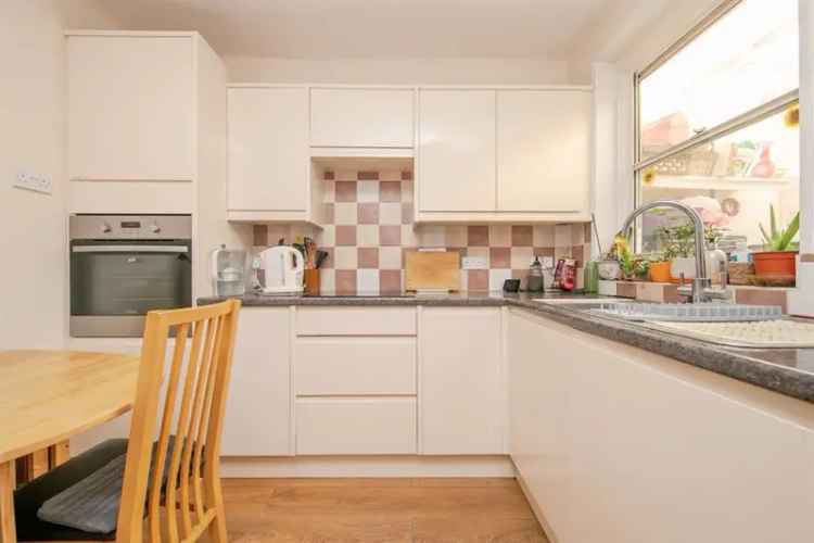 2 Bed Terraced House Near City Centre Mainline Station
