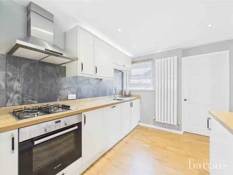 2 Bed House for Sale South Ham