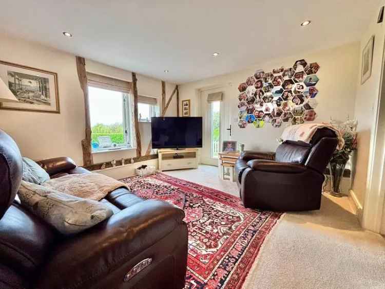 3 Bedroom Detached House for Sale Church Lench Worcestershire