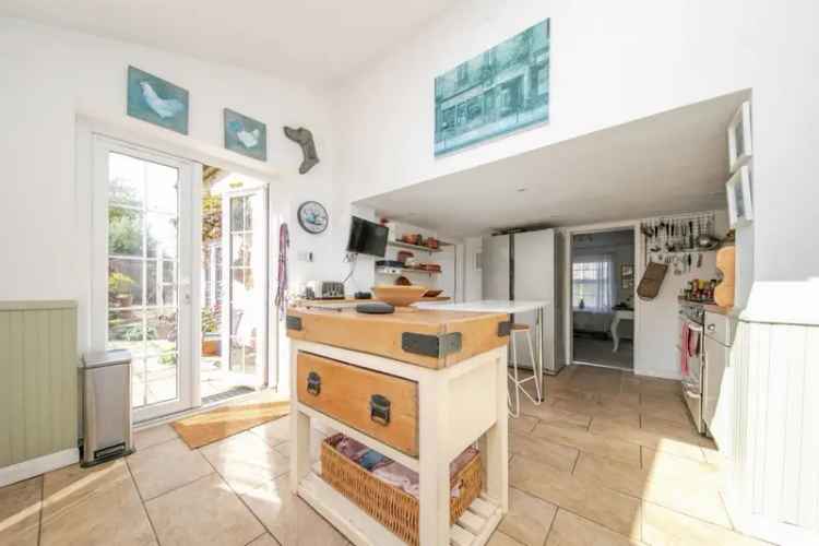 Three Bedroom Detached Family Home in Hollesley
