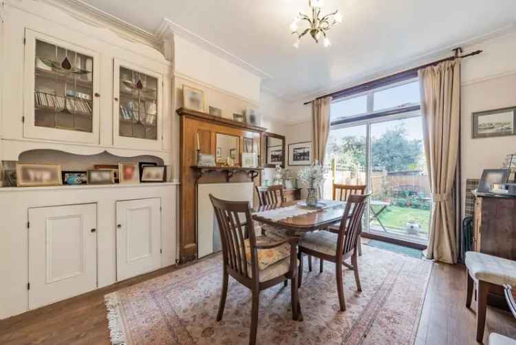 House For Sale in London, England