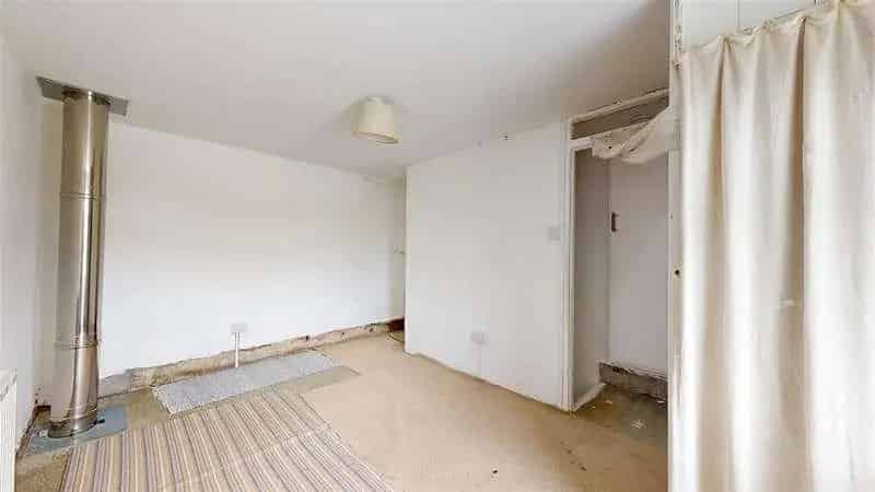 2 Bed Terraced House Easton Portland