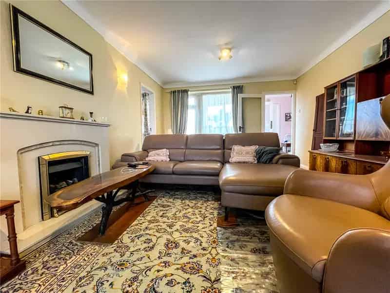 2 Bedroom Detached Bungalow Milford on Sea Short Let