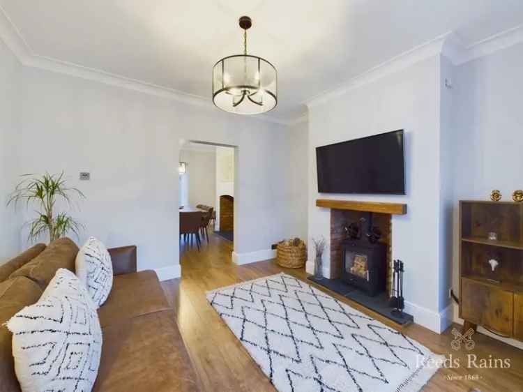 3 Bedroom Terrace House for Sale Hull HU9 Near Park