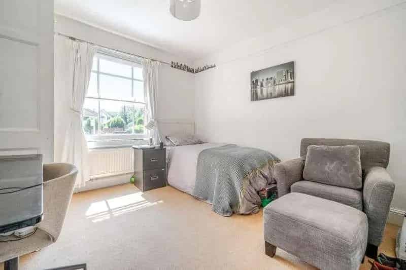 3 Bed Edwardian House for Sale - Potential to Extend