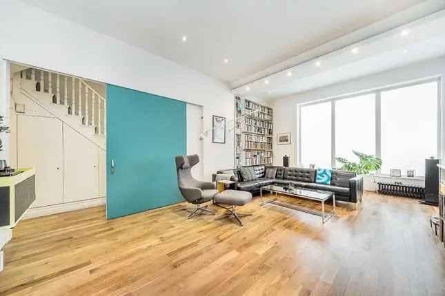 Semi Detached House for Sale in Maida Vale