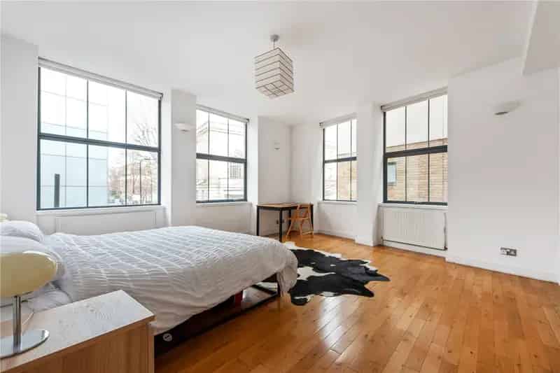 3 bedroom flat/apartment in London