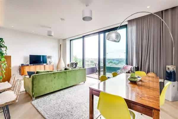 Luxury Apartment Hammersmith Park Views 2 Beds Parking