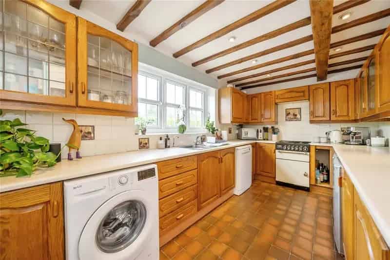 Spacious Barn Conversion Cottage with Countryside Views