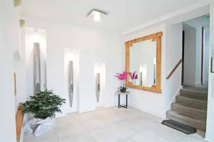 2 Bedroom Flat in Renovated Victorian Church