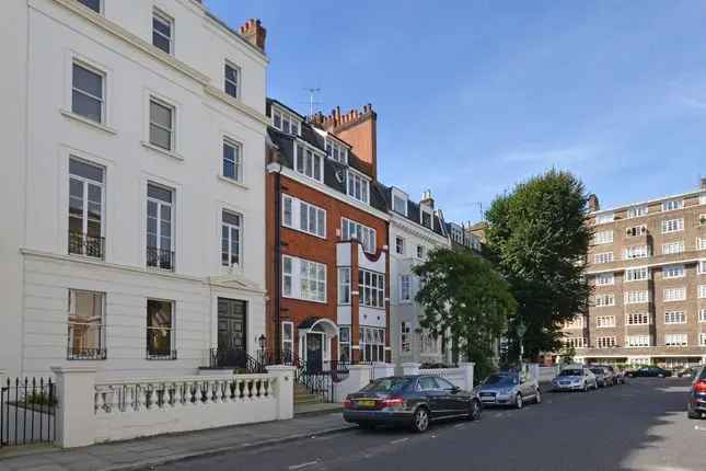 Maisonette to Rent Cottesmore Gardens Kensington London W8