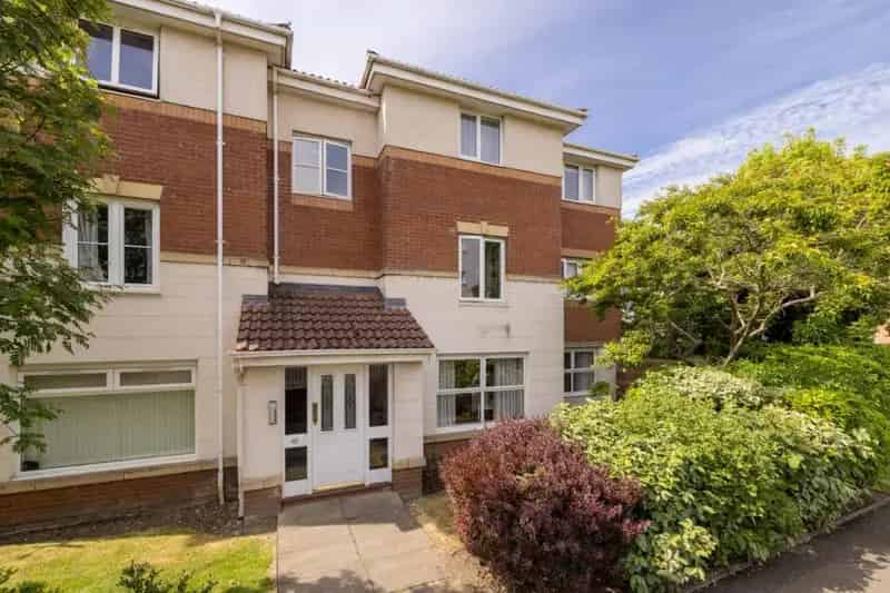 1 Bedroom Ground Floor Flat for Sale in Gilmerton