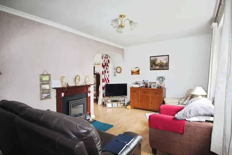 3 Bedroom House for Sale in Manchester Portway
