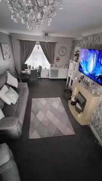 2 Bed House Swap Near Schools and M6
