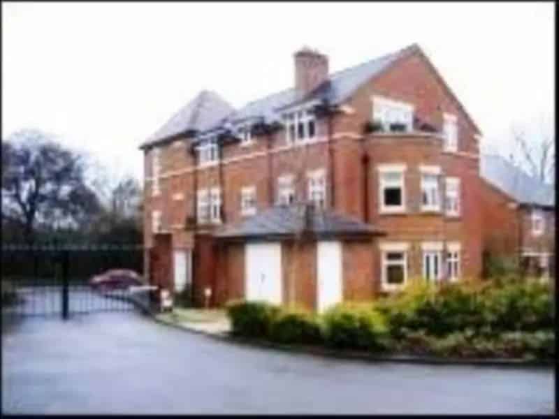 2 Bedroom Apartment for Sale Near Sutton Park