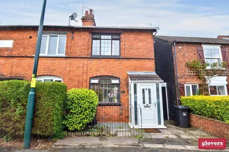 2 Bedroom End Terrace House For Sale
