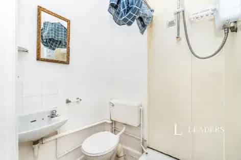 Southampton Studio Flat Bitterne Gas Water Council Tax Included