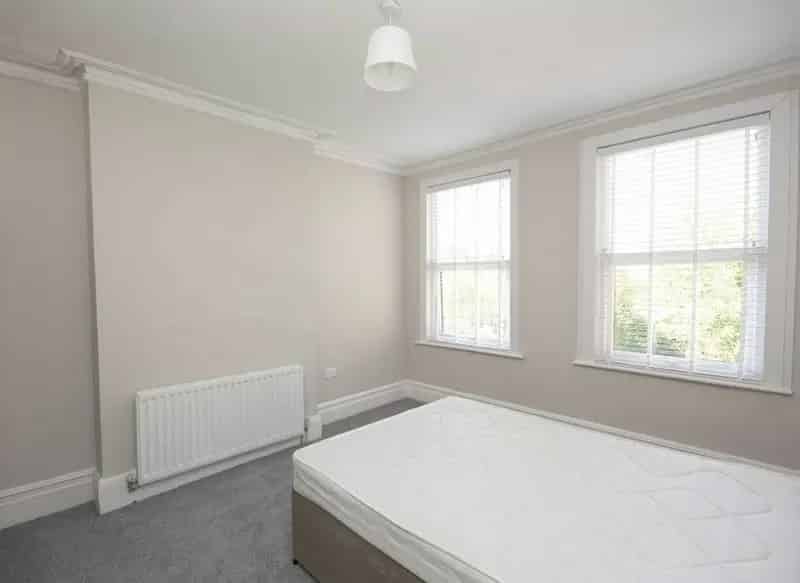 Victorian Conversion 2 Beds Modern Kitchen Shared Garden