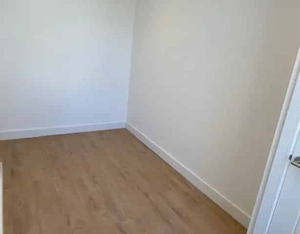 Two Bedroom Apartment Roath Available April