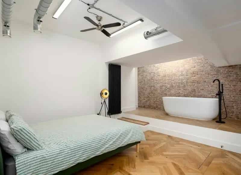 Warehouse Style Home Hatton Garden 3 Beds 2 En-suite