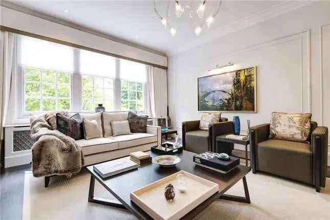 Flat for sale in Ferncroft Avenue, Hampstead, London NW3
