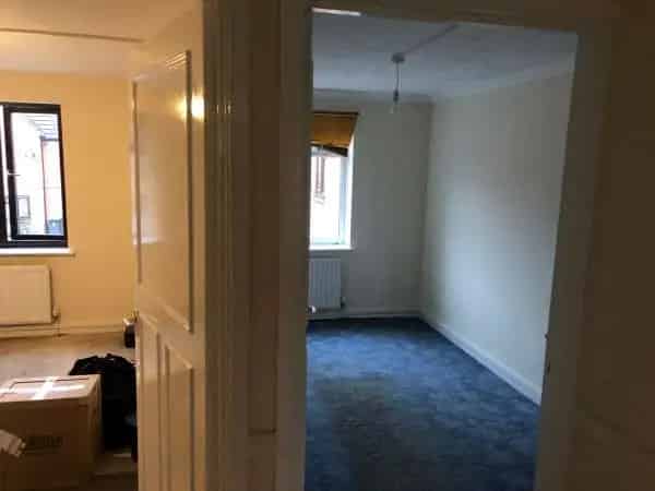 Semi Rural Flat near Station and Shops Kent