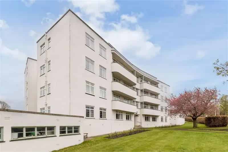 3 Bed Flat 2 Reception Rooms Second Floor 134sqm Ravelston