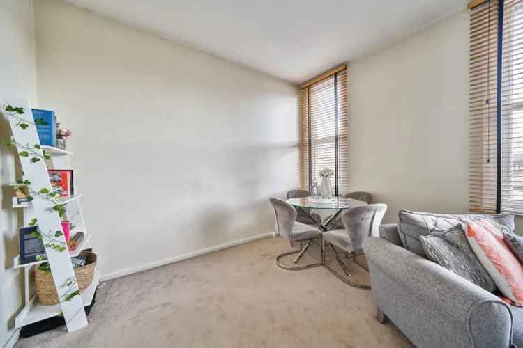 2 Bed Period Conversion Flat Plaistow