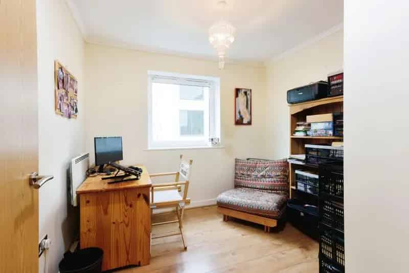 2 Bedroom Apartment Near York City Centre - Available Now