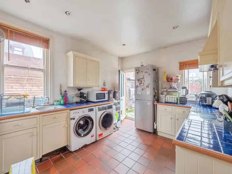 3 Bed Semi Detached House with Loft Room Weymouth