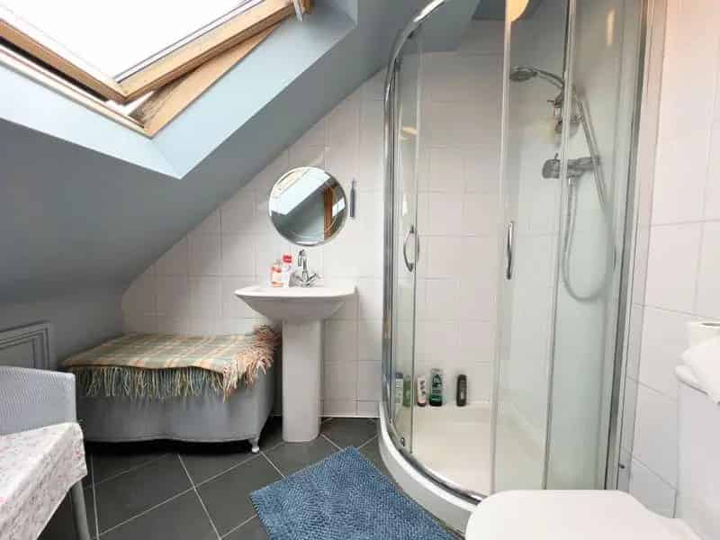 4 Bed Semi-Detached House For Sale