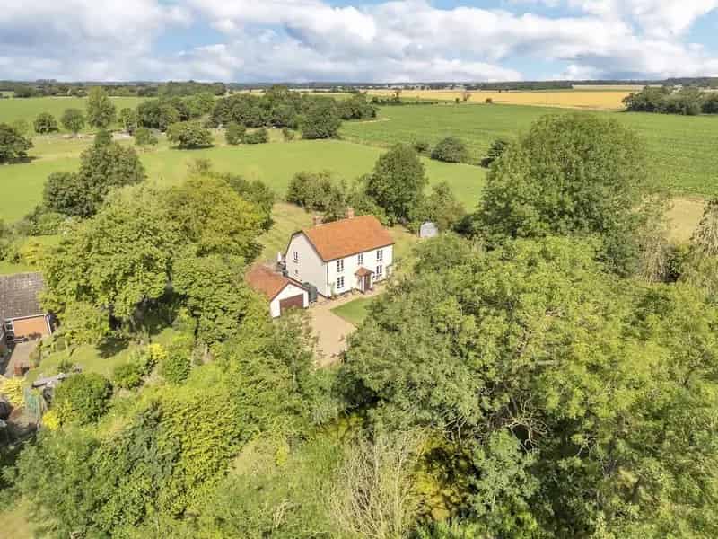 4 Bedroom Detached House Fersfield