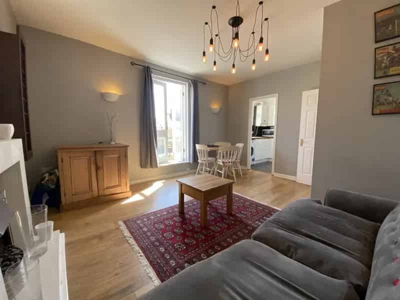2 Bedroom Flat To Rent Available 31082026
