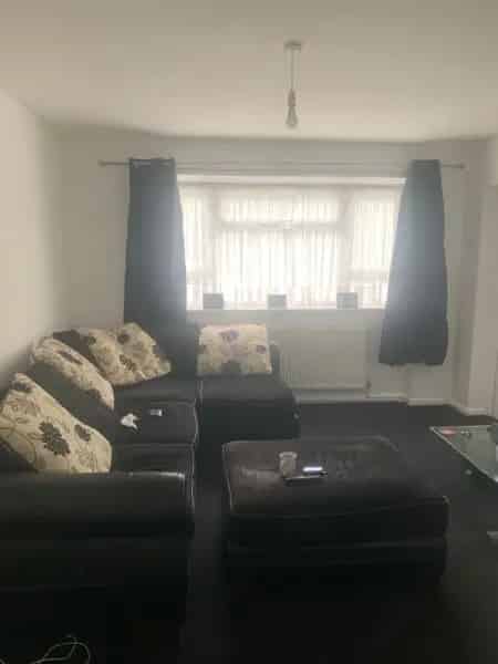 Ground Floor 1 Bedroom Flat Near Manor Park Station