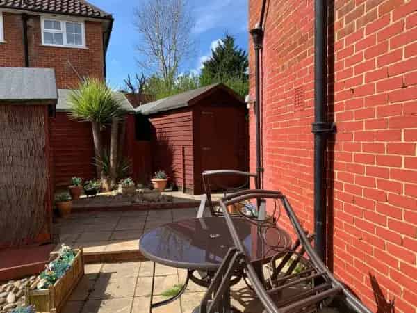 Lovely 3 Bed House New Kitchen Bathroom