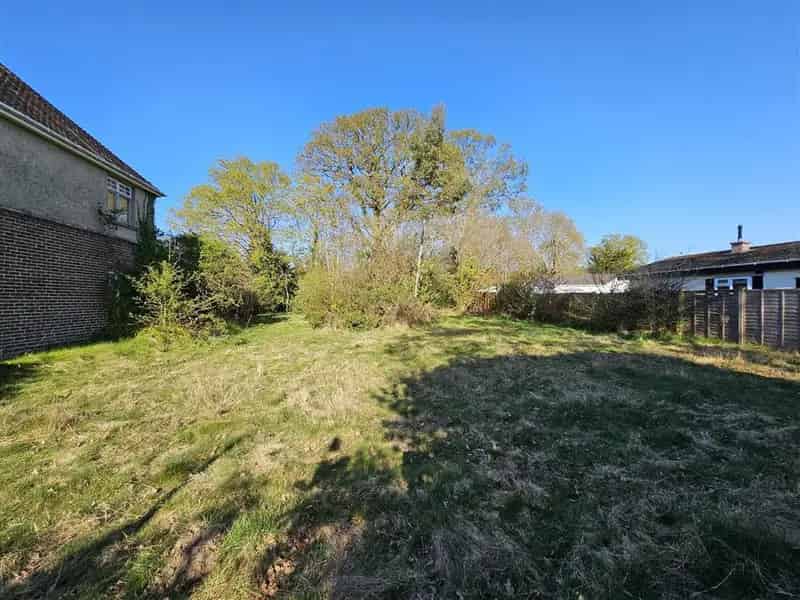 Character Property Requiring Renovation - Huge Potential