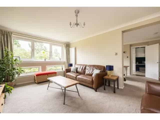 3 Bedroom Flat for Sale Ravelston Top Floor Balcony Garage