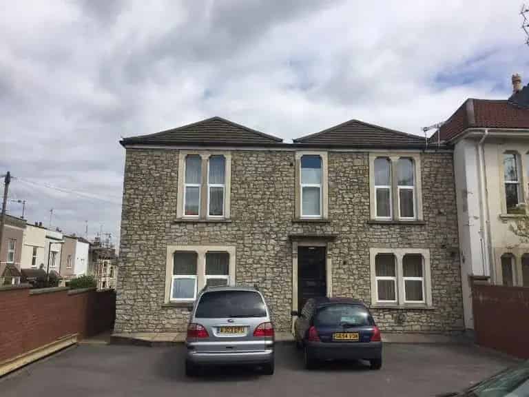 Studio Flat to Rent Ashley Down Off Street Parking
