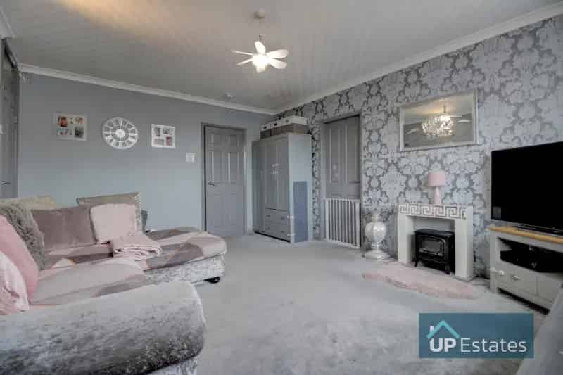2 Bedroom Maisonette House to Rent Near University Hospital