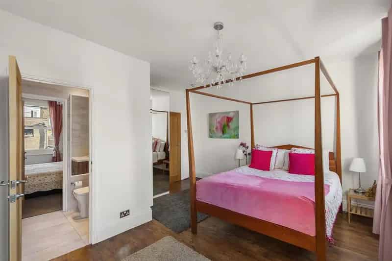 5 Bedroom Victorian Terraced House for Sale London
