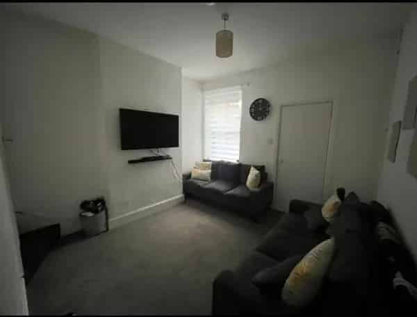 3 Bedroom House with Cellar, Lofts & Garden