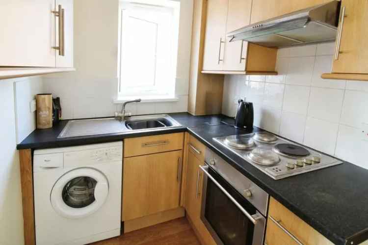 2 Bedroom Flat for Sale Castleford West Yorkshire WF10