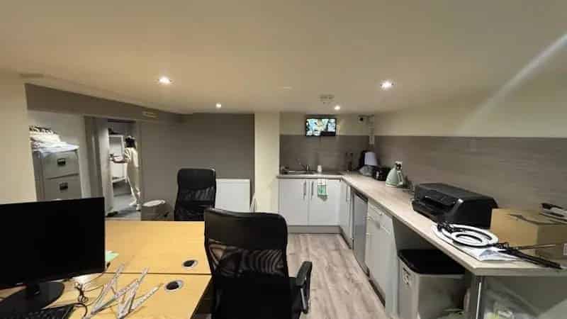 Prominent Class 1A Retail Unit Muirend Glasgow